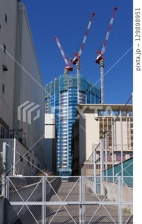 タワーマンション　建設中　2025年 129898951