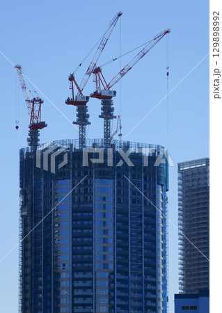 タワーマンション　建設中　2025年 129898992