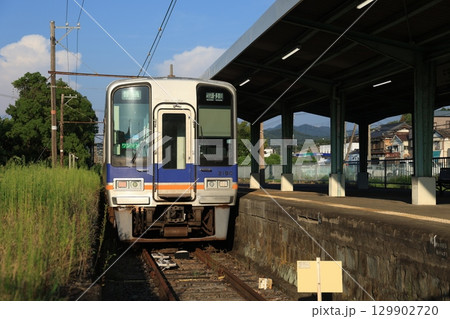 【南海】2000系（多奈川線：多奈川駅） 129902720