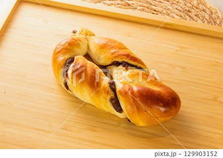 ロールあんぱん 129903152