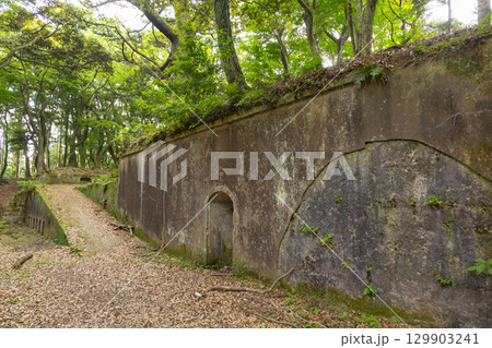上見坂園地 砲座跡 上見坂園地 砲座跡 129903241
