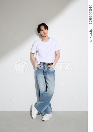 アジアの若い男性の美容に関するポートレート 129905046