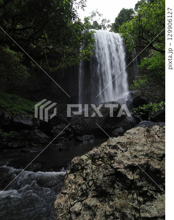 岩に抱かれ落ちる白の帯―Zillie Fallsの構造美Ⅱ 岩に抱かれ落ちる白の帯―Zillie Fallsの構造美Ⅱ 129906127