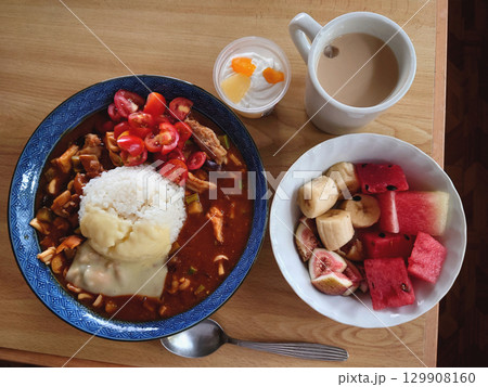 Hot spice soup curry 真夏のホットスパイス，夏野菜のスープカレー，ランチセット 129908160