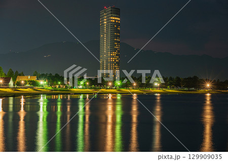 琵琶湖岸夜景　大津市 129909035