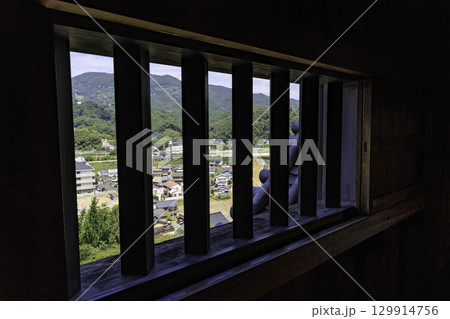 大洲城天守閣からの眺望と城下町の風景 129914756