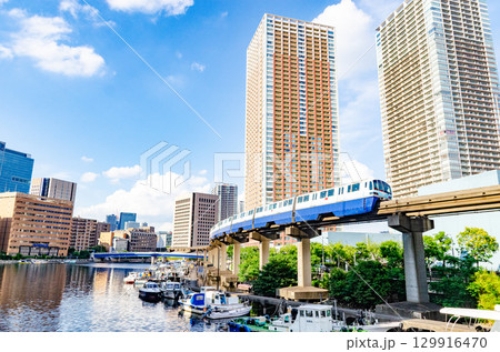 モノレールのある街並み 129916470