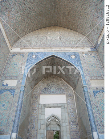 ビビハニムモスク（ウズベキスタン：サマルカンド） 129916512