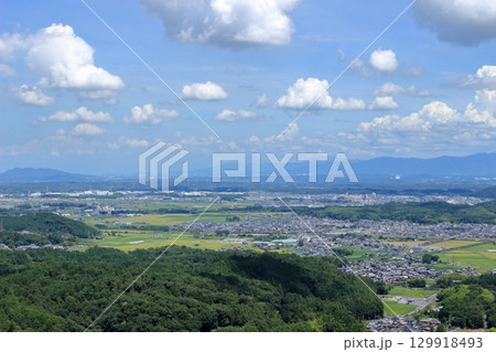 滋賀県　広徳寺展望台から見る甲賀市の風景 129918493