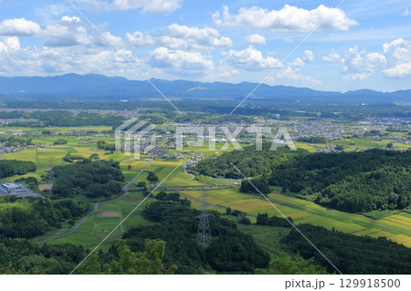 滋賀県　広徳寺展望台から見る甲賀市の風景 129918500