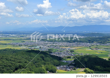 滋賀県　広徳寺展望台から見る甲賀市の風景 129918503
