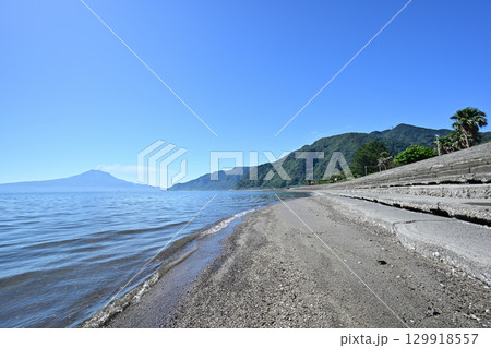 浅瀬が続く重富海岸 129918557