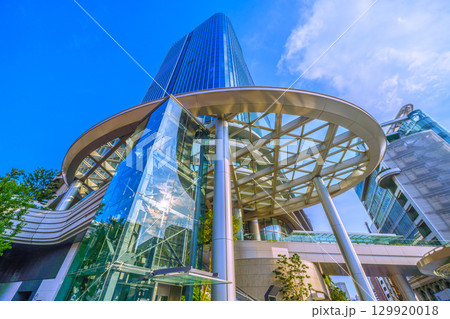 日本の東京都市景観 8月。猛烈な暑さ、高輪ゲートウェイシティや太陽光、発達した雲などを望む…=21日 日本の東京都市景観 8月。猛烈な暑さ、高輪ゲートウェイシティや太陽光、発達した雲などを望む…=21日 129920018