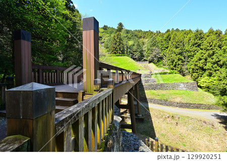 武蔵国「八王子城」現在の曲輪などの様子 武蔵国「八王子城」現在の曲輪などの様子 129920251
