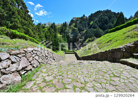 武蔵国「八王子城」現在の曲輪などの様子 129920264