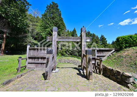 武蔵国「八王子城」現在の曲輪などの様子 129920266