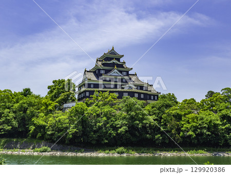 岡山城と旭川　岡山県岡山市 129920386