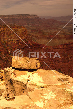 Sunset Hazy Sky Day At The Grand Canyon Arizona 129920906
