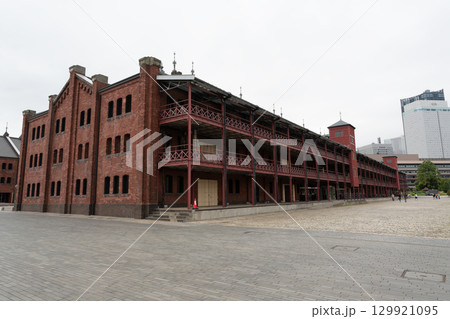 赤レンガ倉庫とみなとみらい 129921095