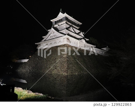 光に包まれた白の輪郭―小倉城の夜景Ⅱ 光に包まれた白の輪郭―小倉城の夜景Ⅱ 129922863