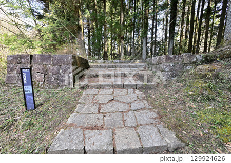 美濃国「岩村城」おんな城主ゆかりの山城 129924626