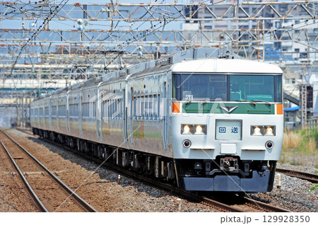東海道本線　平塚　JR東日本　185系　B5編成（大宮）　回送 129928350