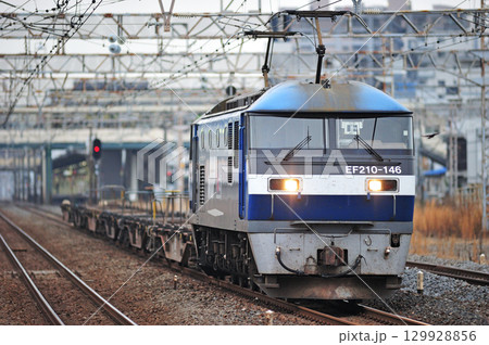 東海道本線　平塚　JR貨物　EF210-146（吹田） 129928856
