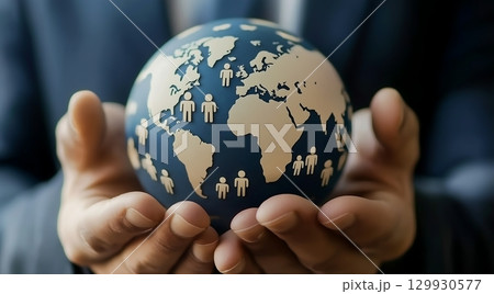 手のひらに広がるグローバルな人のつながりとデジタル社会 手のひらに広がるグローバルな人のつながりとデジタル社会 129930577