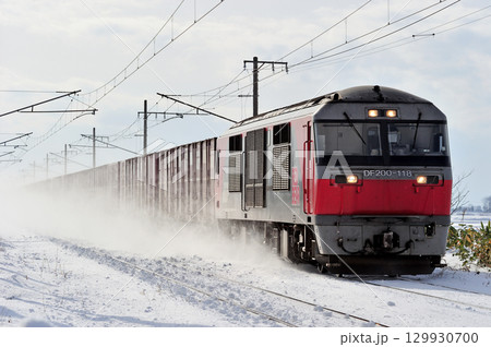 函館本線　峰延－光珠内　JR貨物　DF200-118（五稜郭） 129930700