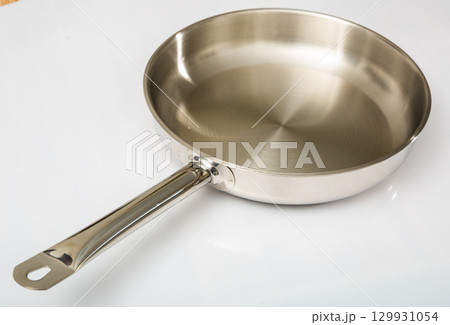 Small metallic frying pan with long handle Small metallic frying pan with long handle 129931054