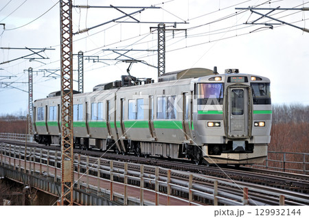 函館本線　豊幌ー江別　JR北海道　733系　B-107編成（札幌） 129932144