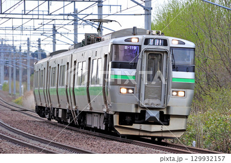 千歳線　島松－北広島　JR北海道　733系　B-119編成（札幌） 129932157