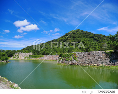 萩城跡と指月山 129935286