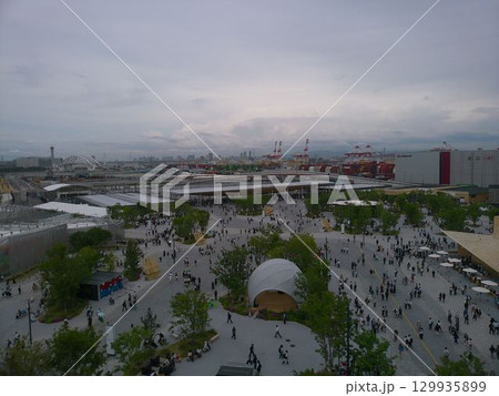 大阪・関西万博 EXPO 2025 夢洲会場の風景 129935899