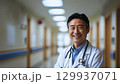 日本人男性医師のポートレイト 129937071