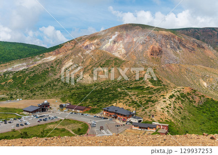 吾妻小富士から見た浄土平の風景 129937253