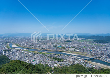 岐阜県岐阜市 岐阜城のある金華山展望台からの天下を取った気分になれる眺め 岐阜県岐阜市 岐阜城のある金華山展望台からの天下を取った気分になれる眺め 129938099