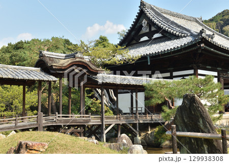 高台寺　開山堂と観月台(京都市東山区) 129938308