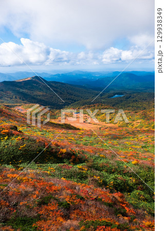 秋の栗駒山登山（栗駒山～秣岳 ： 龍泉ヶ原） 129938349