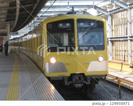 西武池袋線を走っていた 新101系 4+4編成 129938971