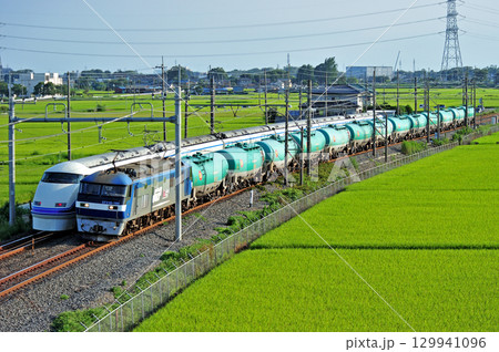 東北本線 東鷲宮ー栗橋 JR貨物 EF210-169(吹田) 東武鉄道 100系 107編成 東北本線 東鷲宮ー栗橋 JR貨物 EF210-169(吹田) 東武鉄道 100系 107編成 129941096