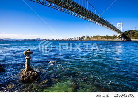 和布刈神社（めかり神社）と関門橋【福岡県北九州市】 129942806