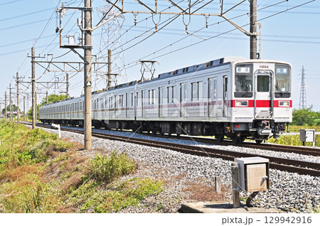 鉄道　私鉄：東武伊勢崎線　10000系 11664F 129942916