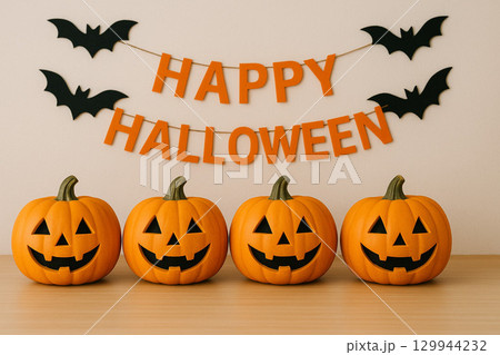 HAPPY HELLOWEEN 129944232