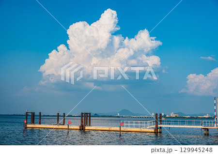 琵琶湖夏景色 滋賀県大津市 琵琶湖夏景色 滋賀県大津市 129945248
