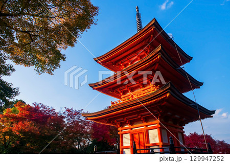 Kiyomizudera Pagoda against autumn foliage colors, Kyoto, Japan Kiyomizudera Pagoda against autumn foliage colors, Kyoto, Japan 129947252