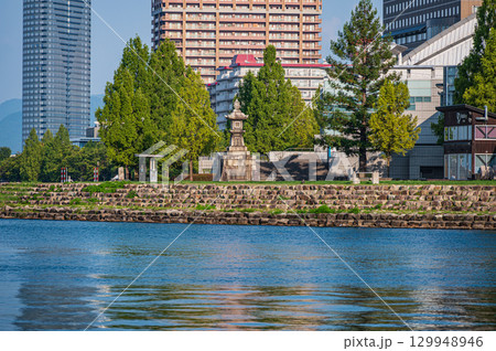 琵琶湖なぎさ公園 石場津の常夜燈 滋賀県大津市 琵琶湖なぎさ公園 石場津の常夜燈 滋賀県大津市 129948946