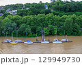 the city of Bordeaux at the garonne river in france 129949730