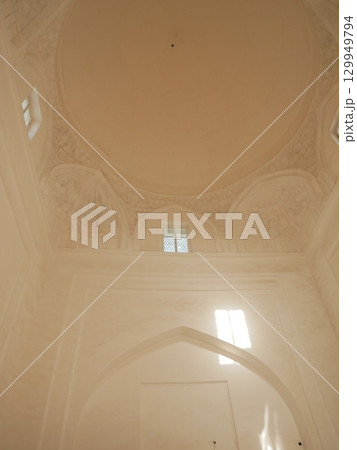 ルハバット廟内部（ウズベキスタン：サマルカンド） 129949794