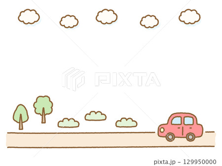 赤い車と木と空のある風景 129950000